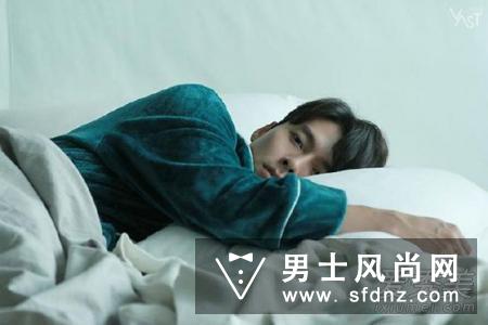 《阿尔罕布拉宫的回忆》穿着zara129元打折夹克的玄彬也超帅！