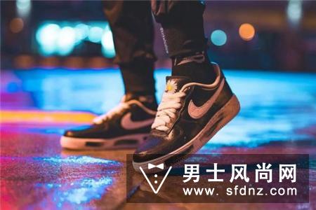 NIKE联名权志龙品牌PEACEMINUSONE 新空军