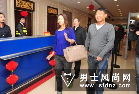 我们是真的朋友大S草莓包是什么牌子 同款Pitusa草莓包多少钱