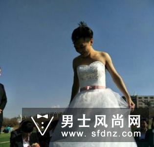 男性穿婚纱:穿出另类性感