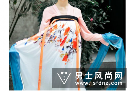两片式齐胸襦裙怎么穿 绳子怎么系才不会松