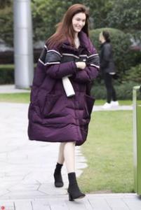 面包服怎么搭配显瘦 蓝色的怎么搭配