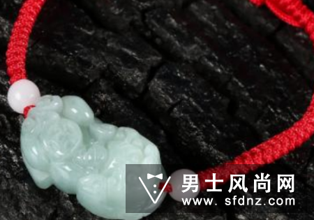 绳子断了的玉还能戴吗自己戴过的玉可以送给亲人吗