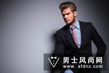 男人打领带要注意哪些