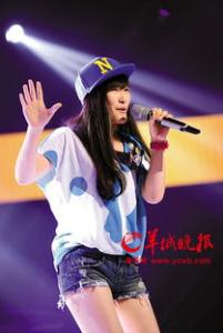 中国好声音2019王力宏梅花衬衫什么牌子 王力宏梅花衬衫同款在哪买