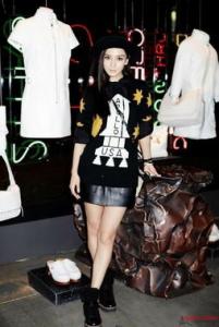 一个性感尤物众人致敬玛丽莲梦露这样的偶像100年才出一个