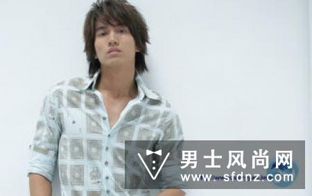 男人穿衣腰胸比最受女人欢迎