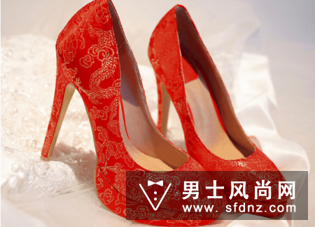 结婚穿红鞋还是绿鞋 男方买还是女方买