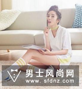 杨幂最新私服 告诉你夏季长袜怎么搭配