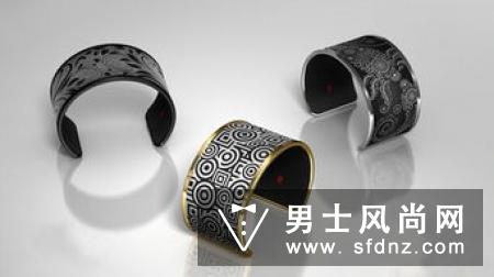 黄金手镯是推拉式好还是固口的好 是光面的好还是带点花纹的好