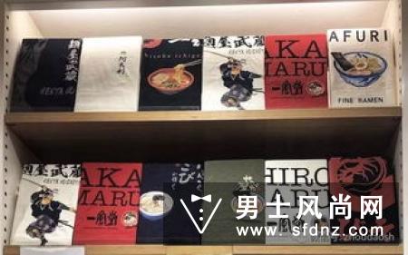 优衣库KAWS2019联名t恤补货时间