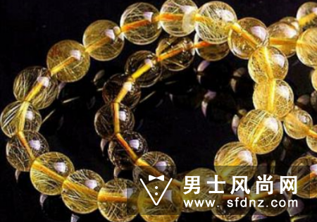 黄发晶适合什么人戴 和黄水晶哪个好