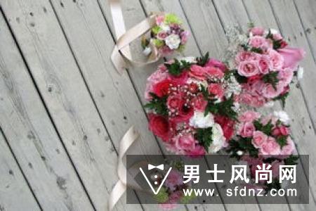 婚戒什么时候开始戴?是领完结婚证戴还是婚礼后戴?