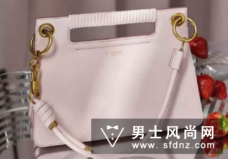 2019纪梵希情人节限定包包尺寸是多少?价格多少钱?