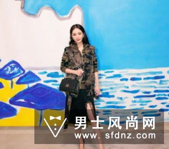 夏季玩转运动风？学杨幂这样穿酷到没朋友！