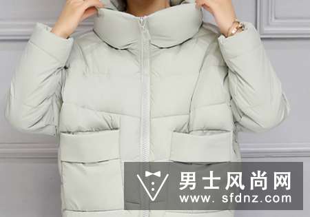 面包服怎么搭配显瘦 蓝色的怎么搭配