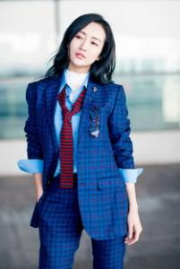 春季格子西服搭配参考 学郑秀晶驾驭度假风