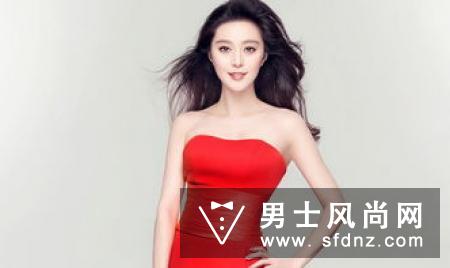 何洁日常穿搭分享 单身辣妈一样也精彩！