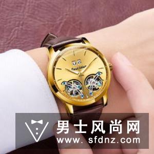 男生为什么喜欢戴手表 性格是怎样的
