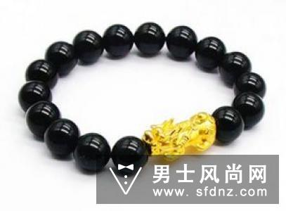 转运珠应自己买还是别人送 戴上后能摘下吗
