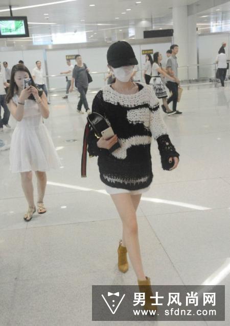 林允儿高俊熙 韩国女星街拍示范风衣搭配