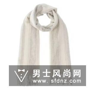 羊绒围巾怎么围好看