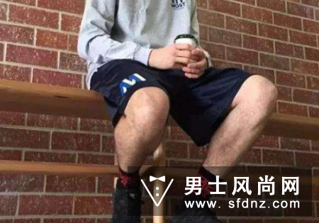 男生腿毛多会被嫌弃吗年纪小的女生会嫌弃男生的腿毛