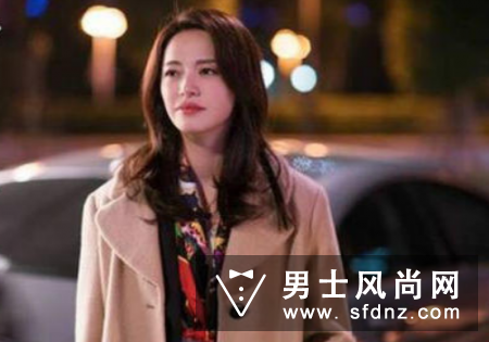 都挺好姚晨的丝巾是什么牌子 苏明玉同款Shanghai Tang丝巾多少钱一条