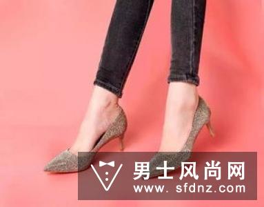 解决高跟鞋磨脚的六大小窍门 女生长年穿高跟鞋和平底鞋的区别