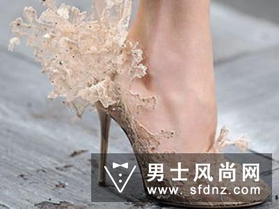 婚鞋可以穿平底鞋吗 藏婚鞋的注意事项有哪些