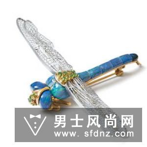黄发晶适合什么人戴 和黄水晶哪个好