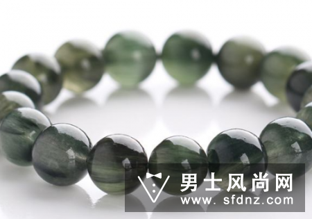 绿发晶为什么贵 是墨绿色的好还是浅绿色的好