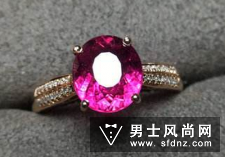 卢比来碧玺多少钱?怎么鉴别?
