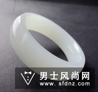 绿发晶怎么辨别真假 有什么作用