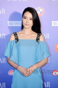 2017芭莎明星慈善夜红毯 赵丽颖杨幂谁的穿搭最美