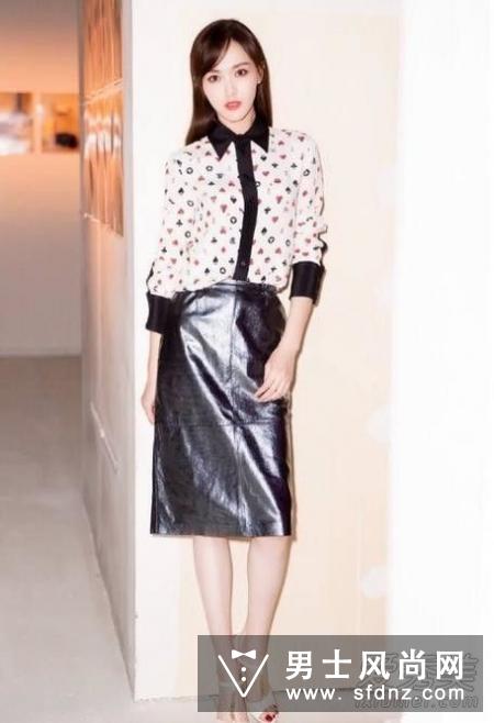 唐嫣米兰看秀造型 穿的皮裙是什么牌子？