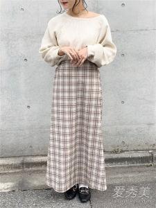 印花裙、格纹裙、波点裙……春季花色长裙配什么上衣好看