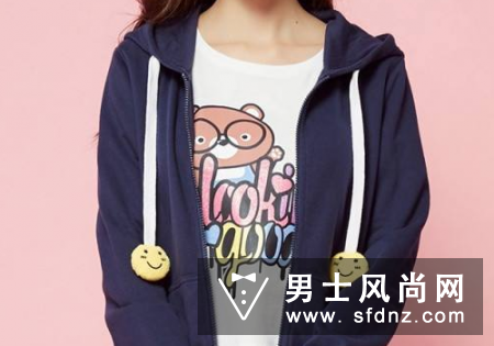 开衫卫衣要买大一码的吗 里面穿什么