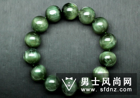 绿发晶怎么辨别真假 有什么作用