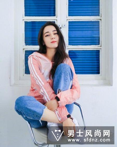 秦时丽人明月心发布会迪丽热巴衣服是什么牌子