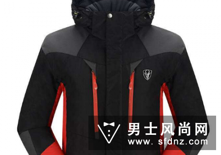 滑雪服和登山服的区别 和羽绒服哪个保暖