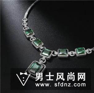 蓝碧玺什么颜色最好 与蓝宝石的区别