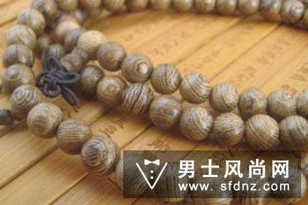 鸡翅木手串盘多久 能沾水吗