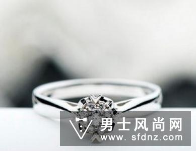 铂金戒指发黄怎么清洗 怎么避免不亮了