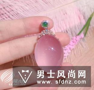 芙蓉石怎么佩戴 有什么好处